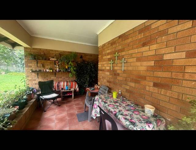 3 BEDROOM HOUSE FOR SALE IN FLORAPARK